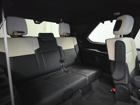Used 2023 Toyota Sequoia Capstone AWD/4WD image 14