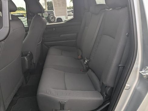 Used 2025 Toyota Tacoma SR5 AWD/4WD image 12