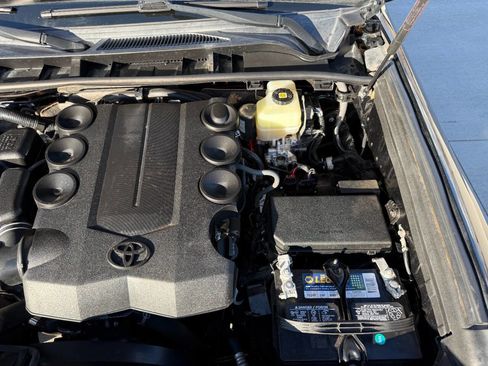 Used 2019 Toyota 4Runner TRD Off Road 4x4 4dr SUV image 14