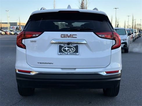 Used 2020 GMC Terrain SLT w/ Preferred Package image 4