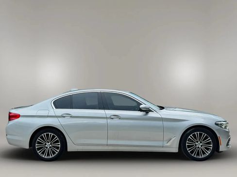 Used 2018 BMW 530i RWD image 4