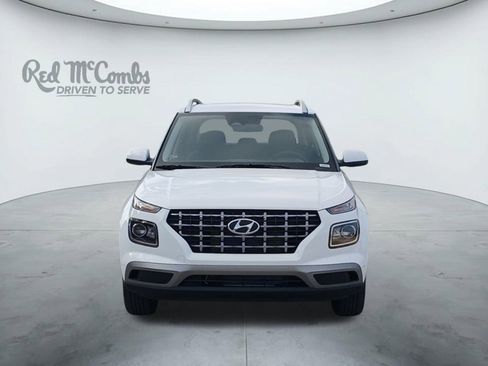 New 2025 Hyundai Venue SEL image 8