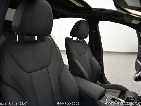 Used 2020 BMW 330i Sedan w/ Convenience Package image 22