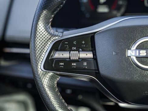 Used 2023 Nissan Ariya AWD image 29