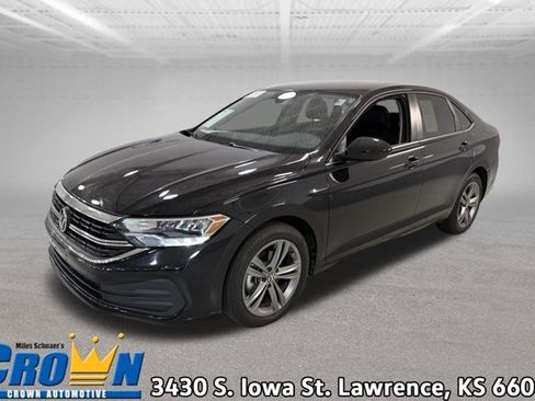 Certified 2024 Volkswagen Jetta SE FWD image 1