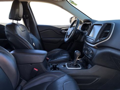 Used 2015 Jeep Cherokee Limited w/ Trailer Tow Group image 14