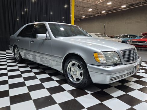 Used 1999 Mercedes-Benz S 500 Sedan image 53