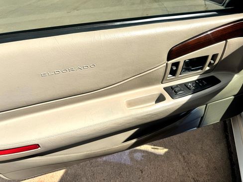 Used 2001 Cadillac Eldorado ESC w/ Comfort/Convenience Pkg image 12