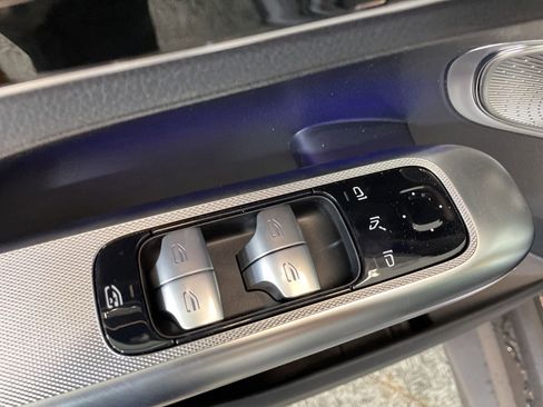 Certified 2025 Mercedes-Benz GLC 300 image 21