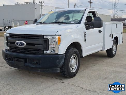 Used 2017 Ford F250 XL image 3