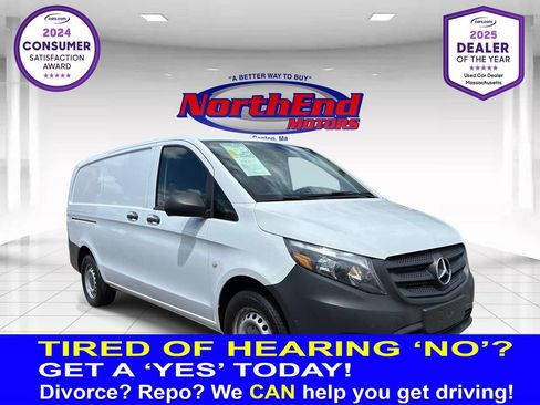 Used 2021 Mercedes-Benz Metris image 1