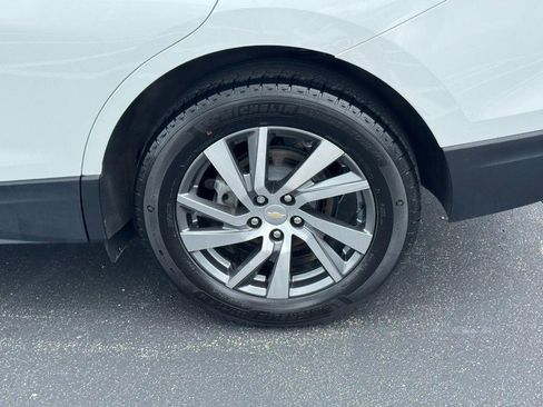 Used 2024 Chevrolet Equinox LT w/ LPO, Floor Liner Package FWD image 7