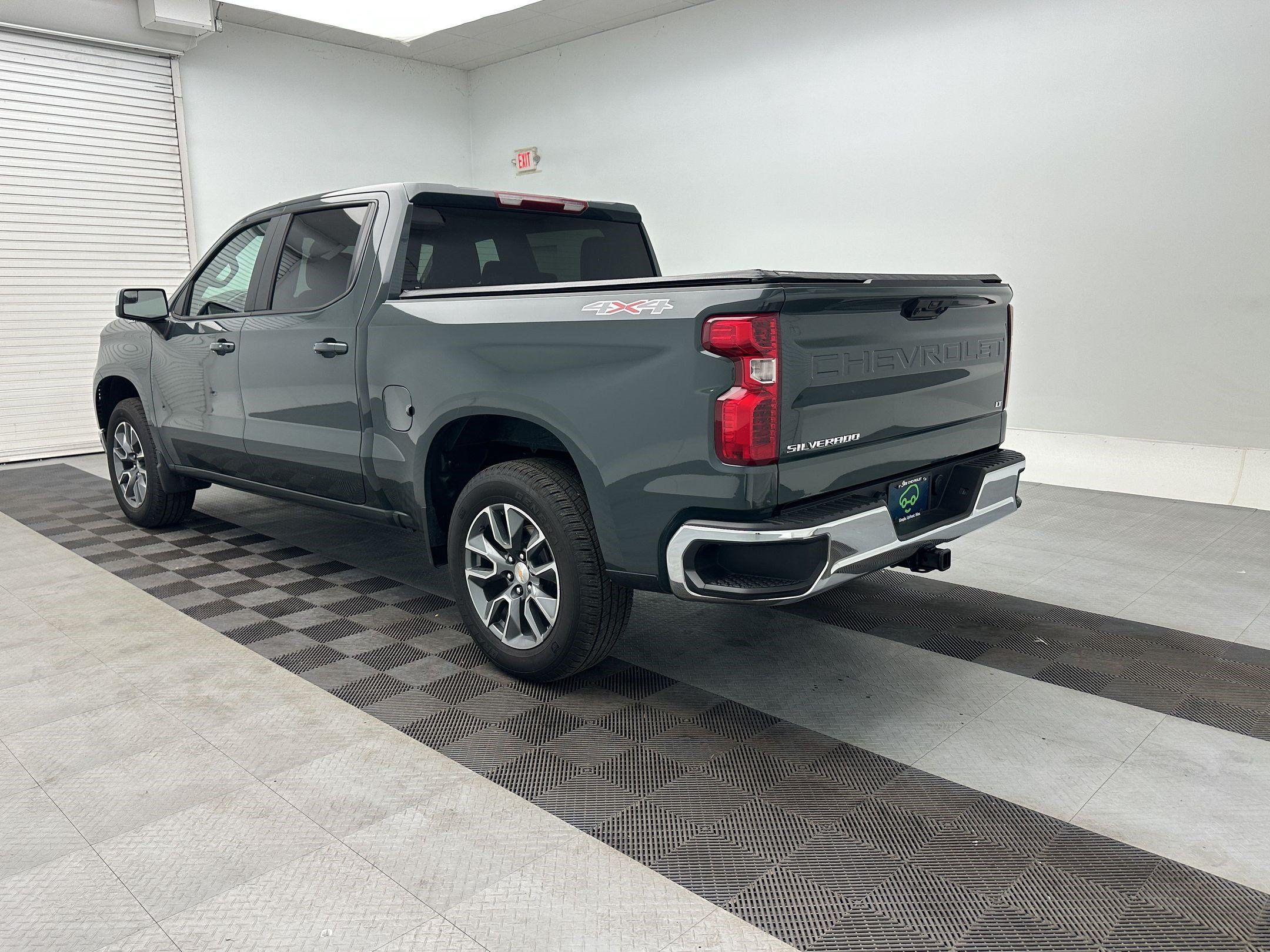 Certified 2026 Chevrolet Silverado 1500 LT AWD/4WD image 3