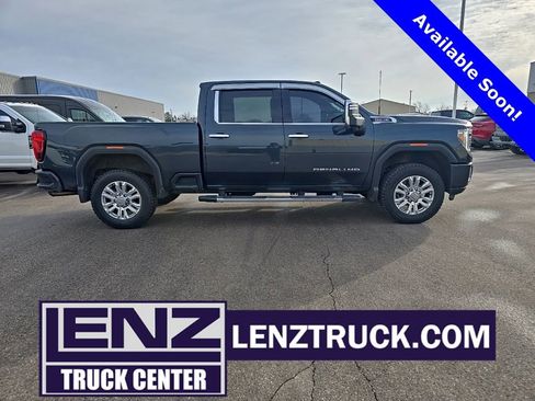 Used 2022 GMC Sierra 2500 Denali w/ Denali Ultimate Package image 1
