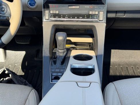 Used 2020 Toyota Avalon Limited w/ Advanced Safety Package FWD image 15
