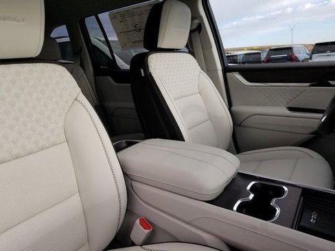 New 2026 GMC Acadia Denali w/ Super Cruise Package image 17