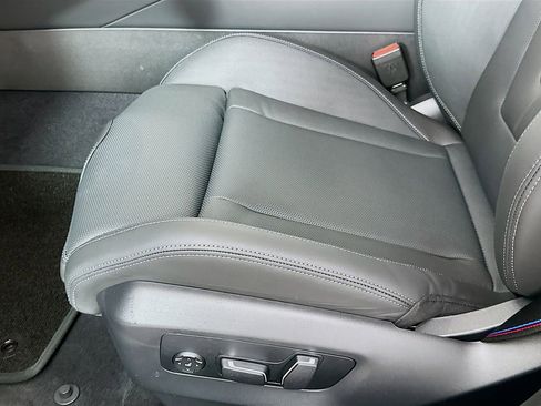 New 2026 BMW M5 Base w/ Executive Package image 21