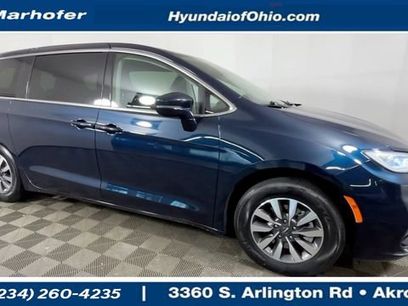 Used 2022 Chrysler Pacifica Touring-L