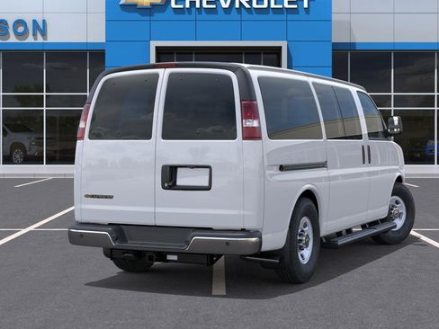 New 2026 Chevrolet Express 2500 LT image 5