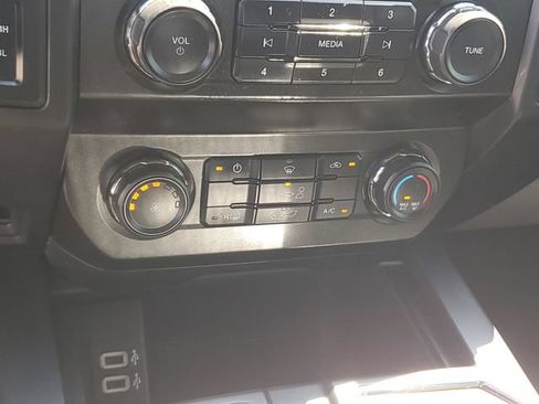 Used 2019 Ford F150 XL w/ Equipment Group 101A Mid AWD/4WD image 29