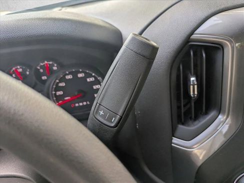New 2025 Chevrolet Silverado 1500 Custom image 12