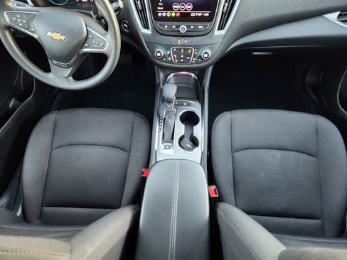 Used 2024 Chevrolet Malibu LT image 17