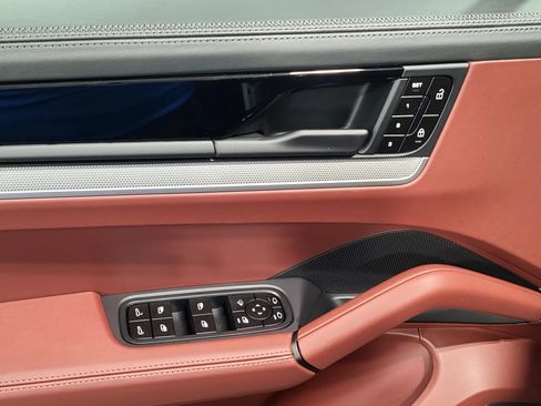 New 2026 Porsche Cayenne S image 14