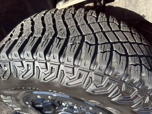 Used 2022 Ford Bronco Wildtrak image 10