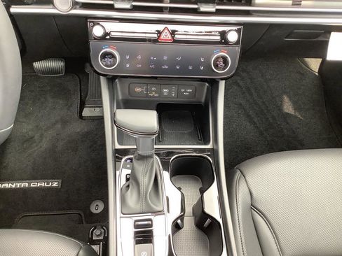 New 2025 Hyundai Santa Cruz Limited image 12