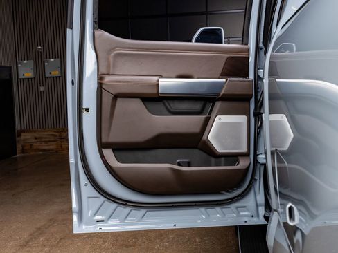 Used 2026 Ford F250 King Ranch w/ Chrome Package image 38