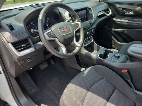 Used 2022 GMC Terrain SLE w/ Driver Convenience Package FWD image 19