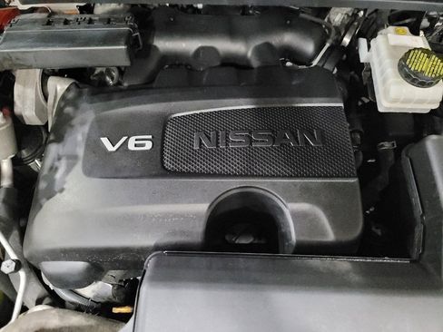 Used 2017 Nissan Pathfinder SV w/ SV Tech Package AWD/4WD image 30