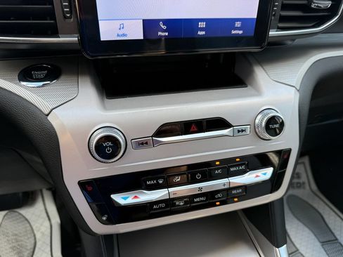 Used 2023 Ford Explorer XLT w/ Equipment Group 202A AWD/4WD image 32