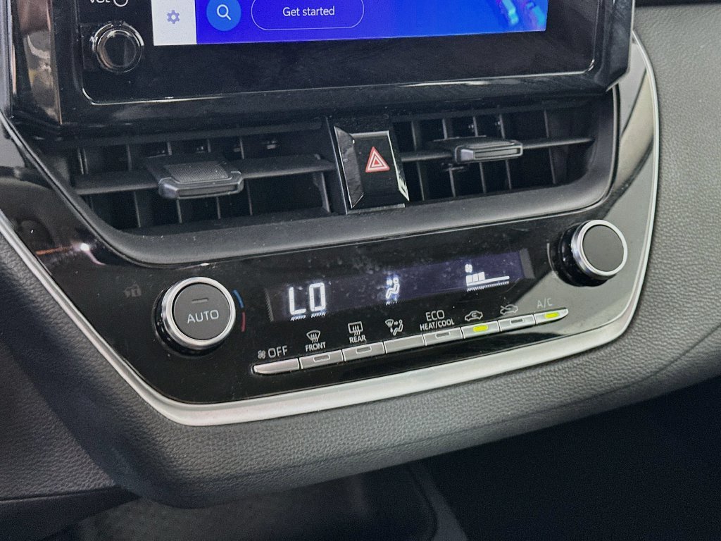 Used 2025 Toyota Corolla LE FWD image 18