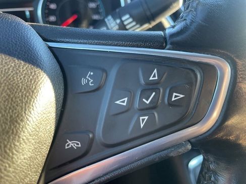 Used 2018 Chevrolet Malibu LT image 13