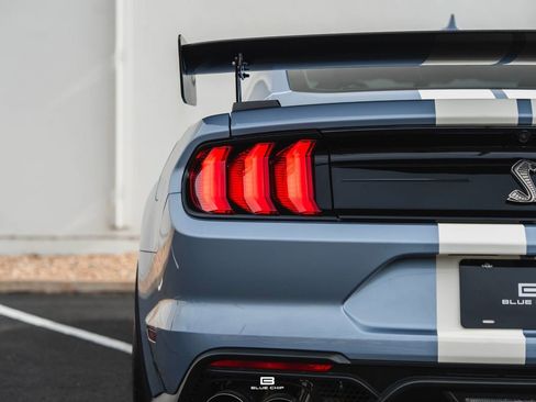 Used 2022 Ford Mustang Shelby GT500 w/ Carbon Fiber Track Pack RWD image 26