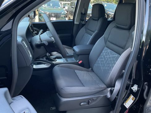 New 2026 Nissan Frontier SV w/ SV Convenience Package RWD image 13