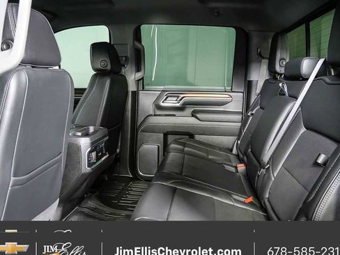 Used 2025 GMC Sierra 2500 Denali image 19