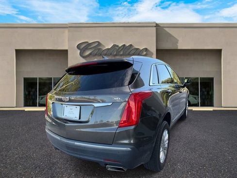 Used 2019 Cadillac XT5 FWD image 3
