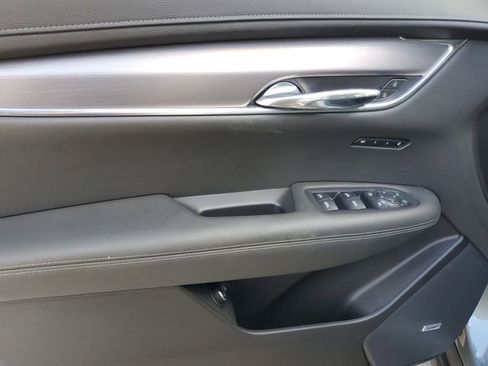 Certified 2023 Cadillac XT6 Luxury image 19