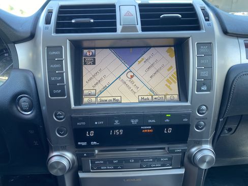 Used 2011 Lexus GX 460 image 12