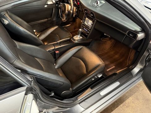 Used 2010 Porsche 911 Carrera image 18