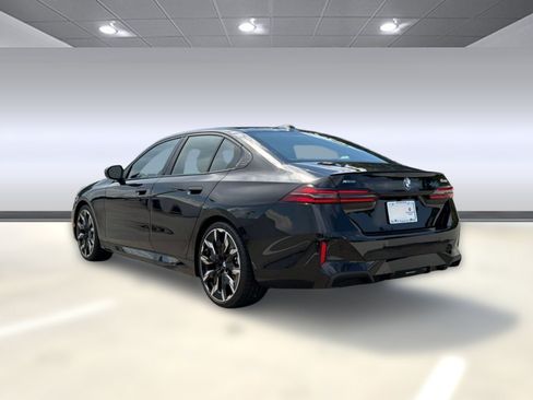 New 2027 BMW 540i xDrive w/ Executive Package AWD/4WD image 3