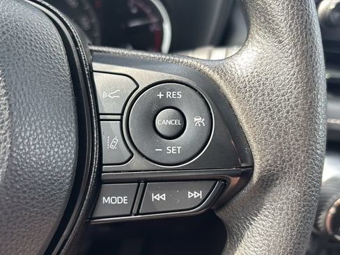 Used 2025 Toyota RAV4 XLE AWD/4WD image 24