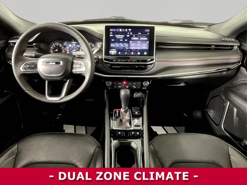Used 2023 Jeep Compass Trailhawk AWD/4WD image 7