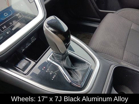 Used 2023 Subaru Outback Premium image 23