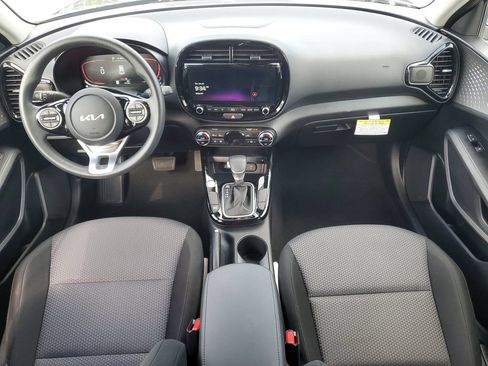 Used 2025 Kia Soul S FWD image 21