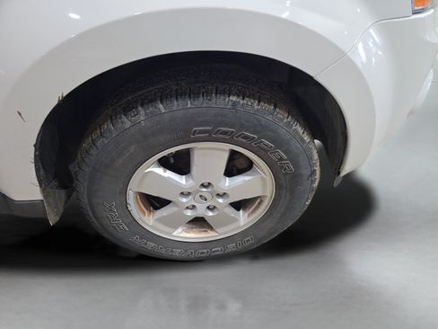 Used 2012 Ford Escape XLT AWD/4WD image 26
