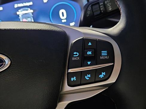 New 2025 Ford Explorer Active image 15