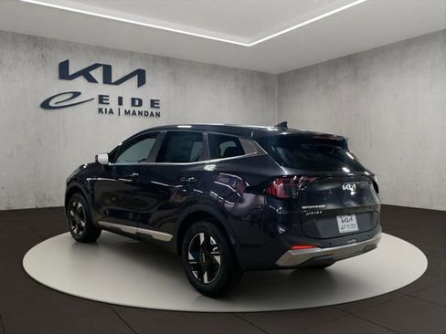 New 2026 Kia Sportage LX image 5